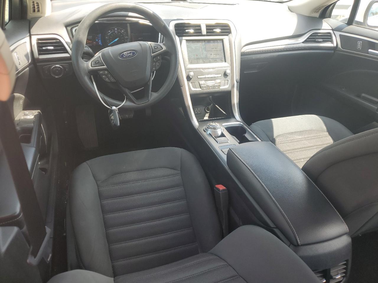 2019 Ford Fusion Se - zdjęcie 8