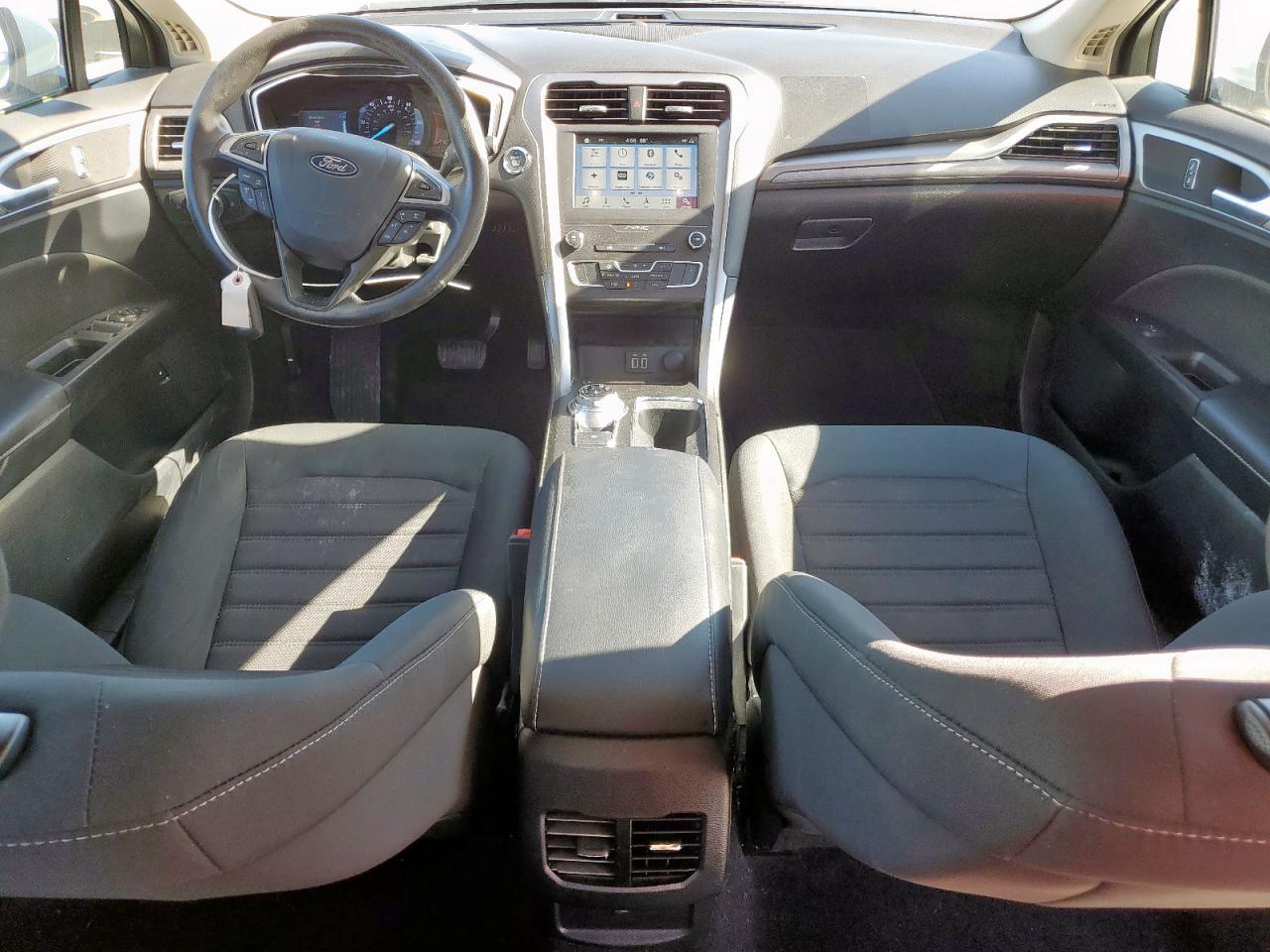 2019 Ford Fusion Se - zdjęcie 8
