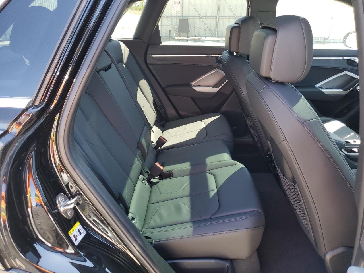 2025 Audi Q3 Premium S Line 45 - zdjęcie 11