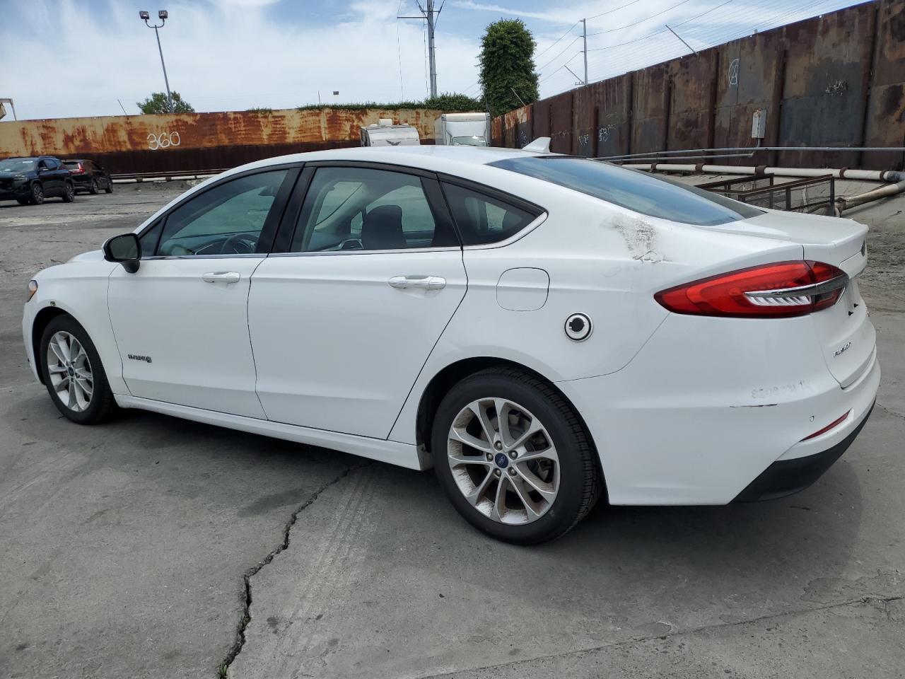 2019 Ford Fusion Se - zdjęcie 2