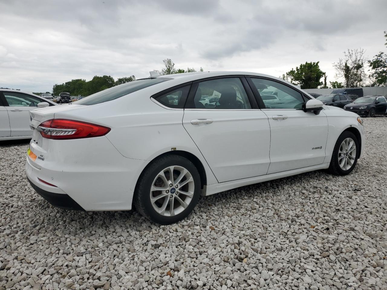 2019 Ford Fusion Se - zdjęcie 3
