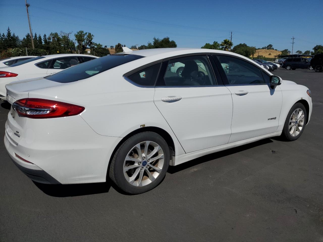 2019 Ford Fusion Se - zdjęcie 3