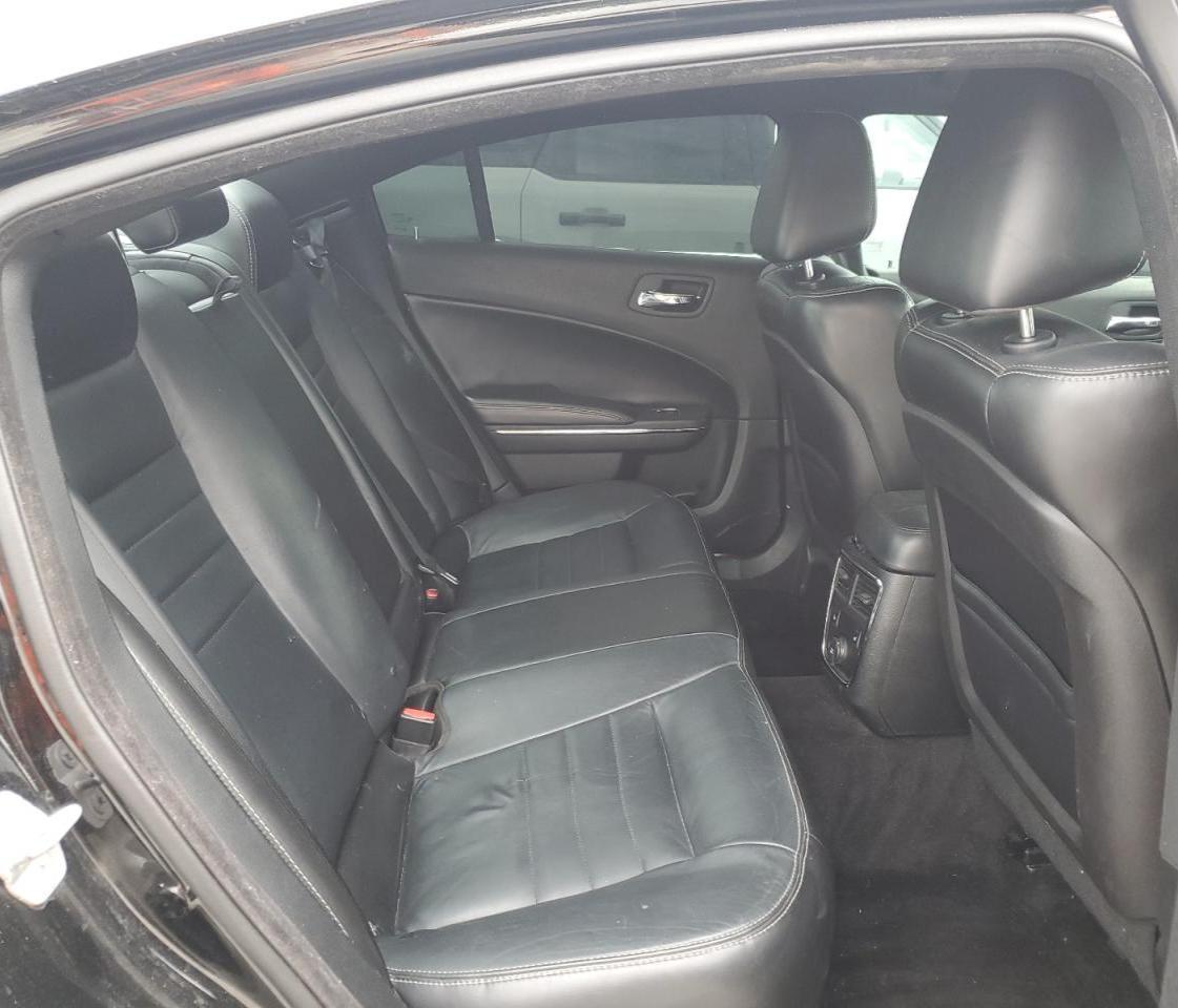 2014 Dodge Charger R/T - zdjęcie 10