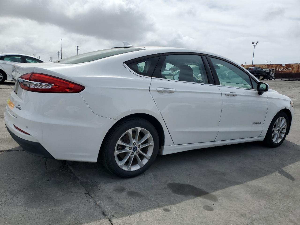 2019 Ford Fusion Se - zdjęcie 3
