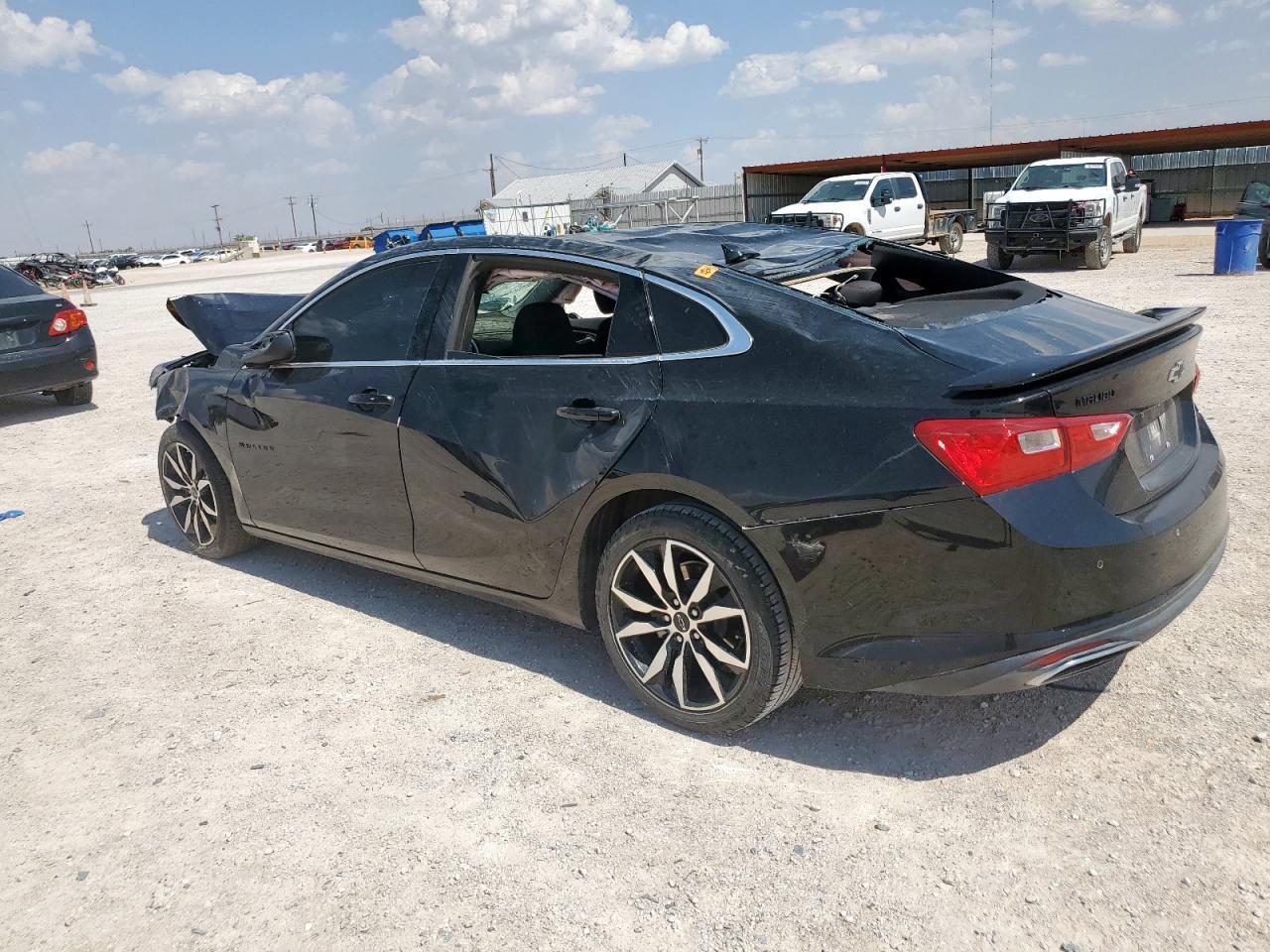 2022 Chevrolet Malibu Rs - zdjęcie 2