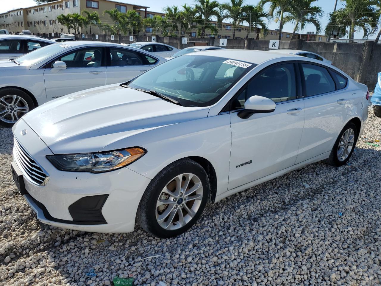 2019 Ford Fusion Se - zdjęcie główne