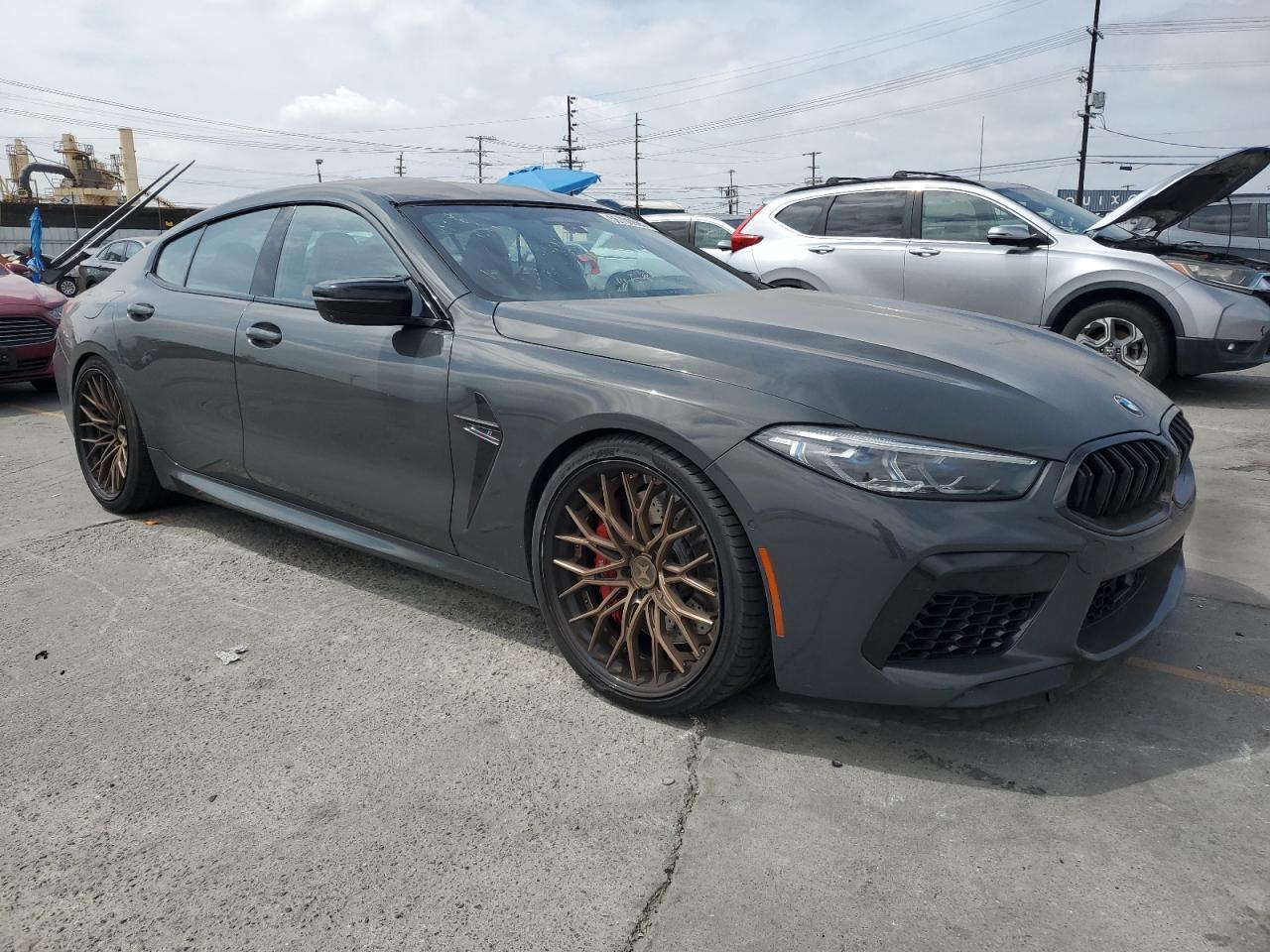 2022 BMW M8 - zdjęcie 4