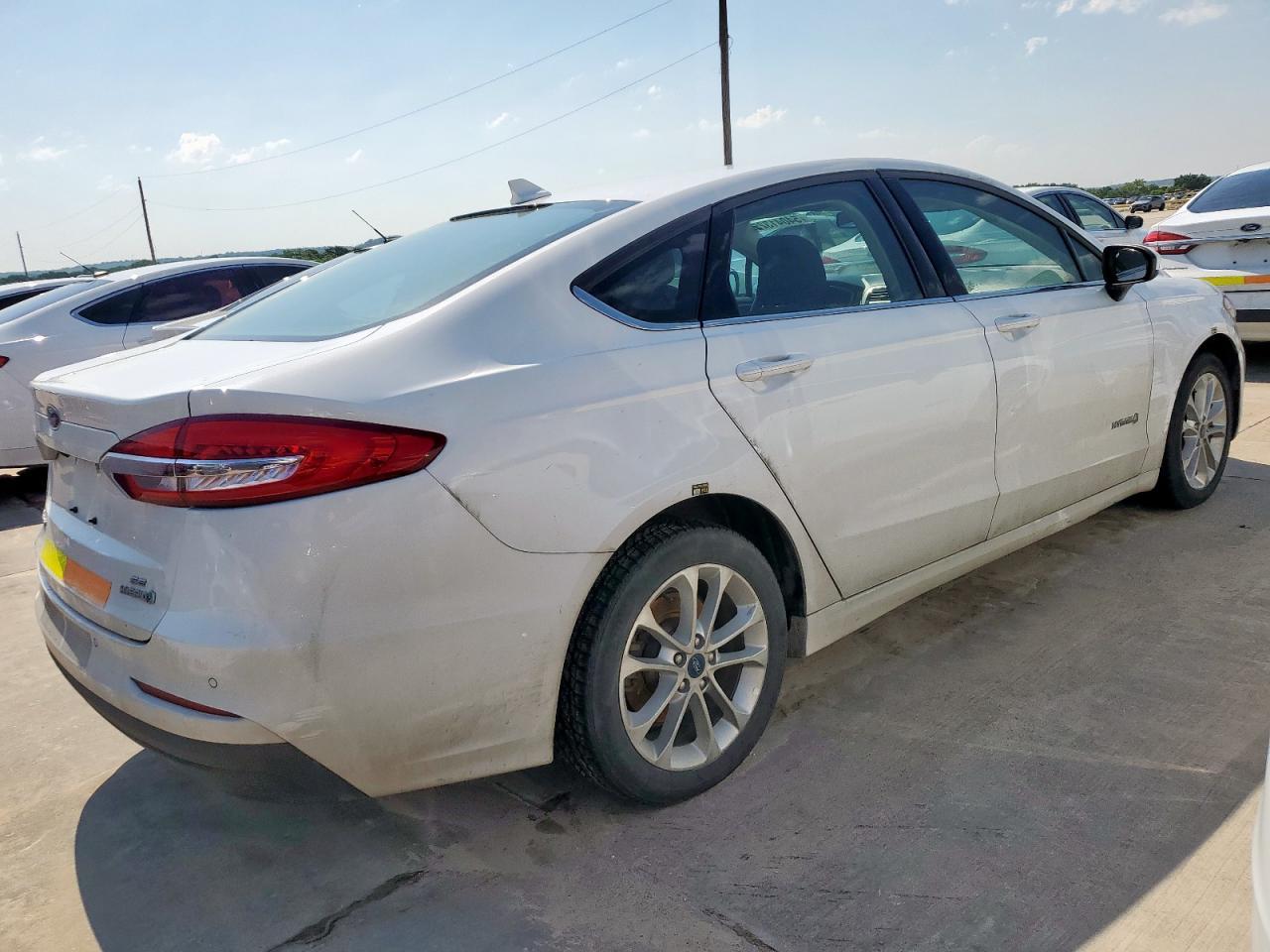 2019 Ford Fusion Se - zdjęcie 3