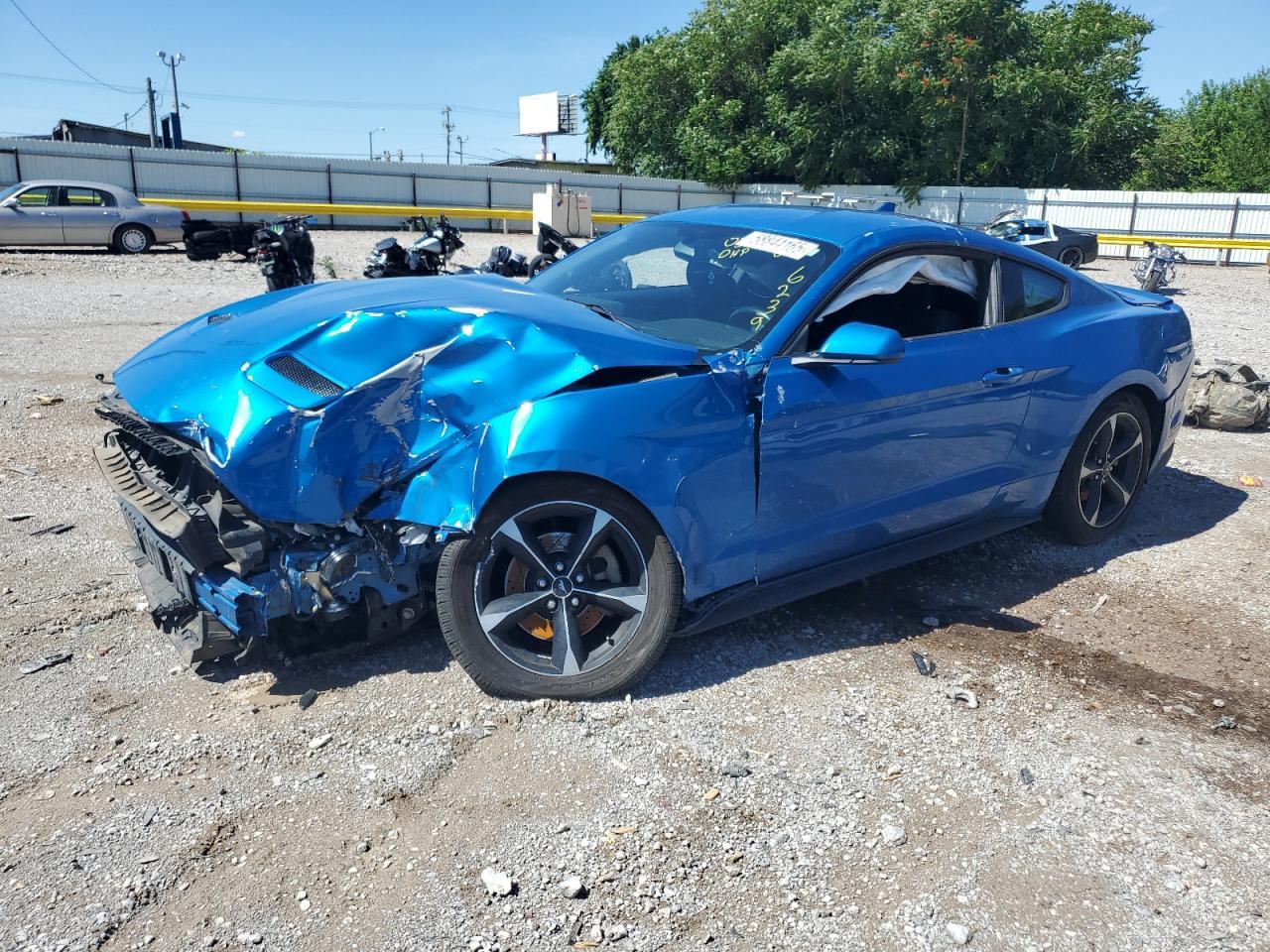 2020 Ford Mustang - zdjęcie główne