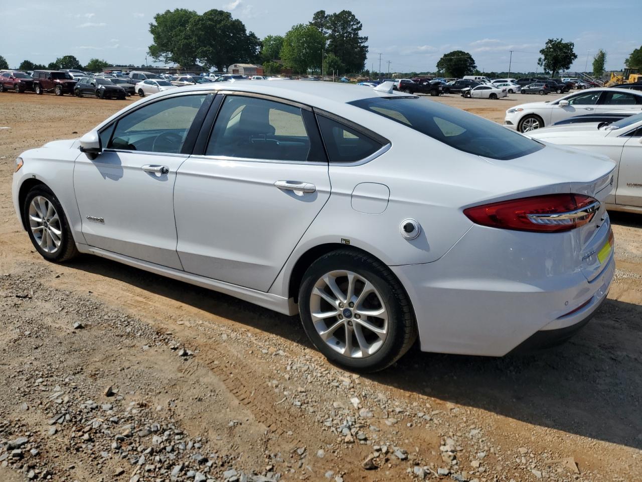 2019 Ford Fusion Se - zdjęcie 2