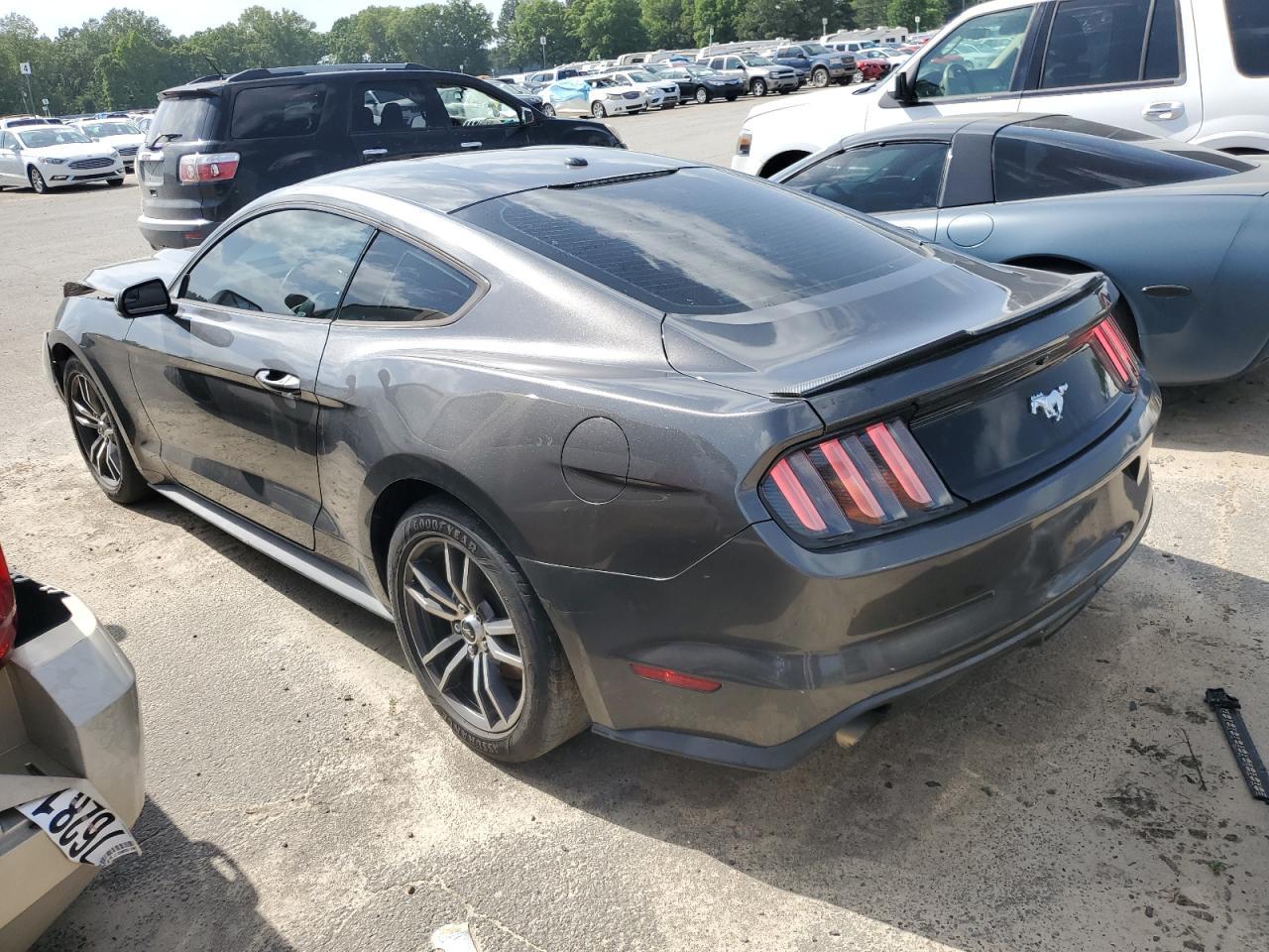 2016 Ford Mustang - zdjęcie 2