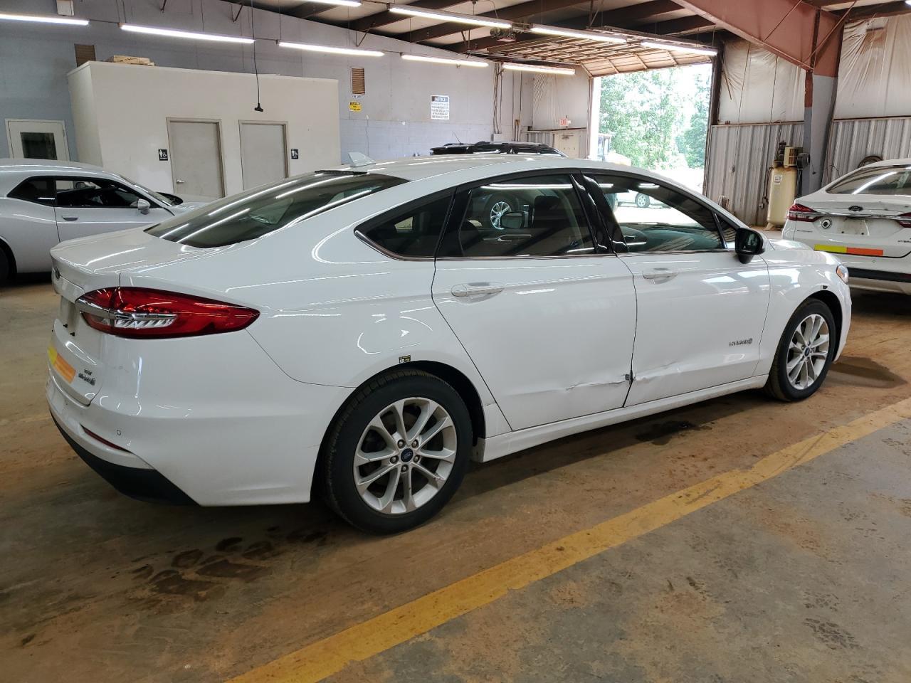 2019 Ford Fusion Se - zdjęcie 3