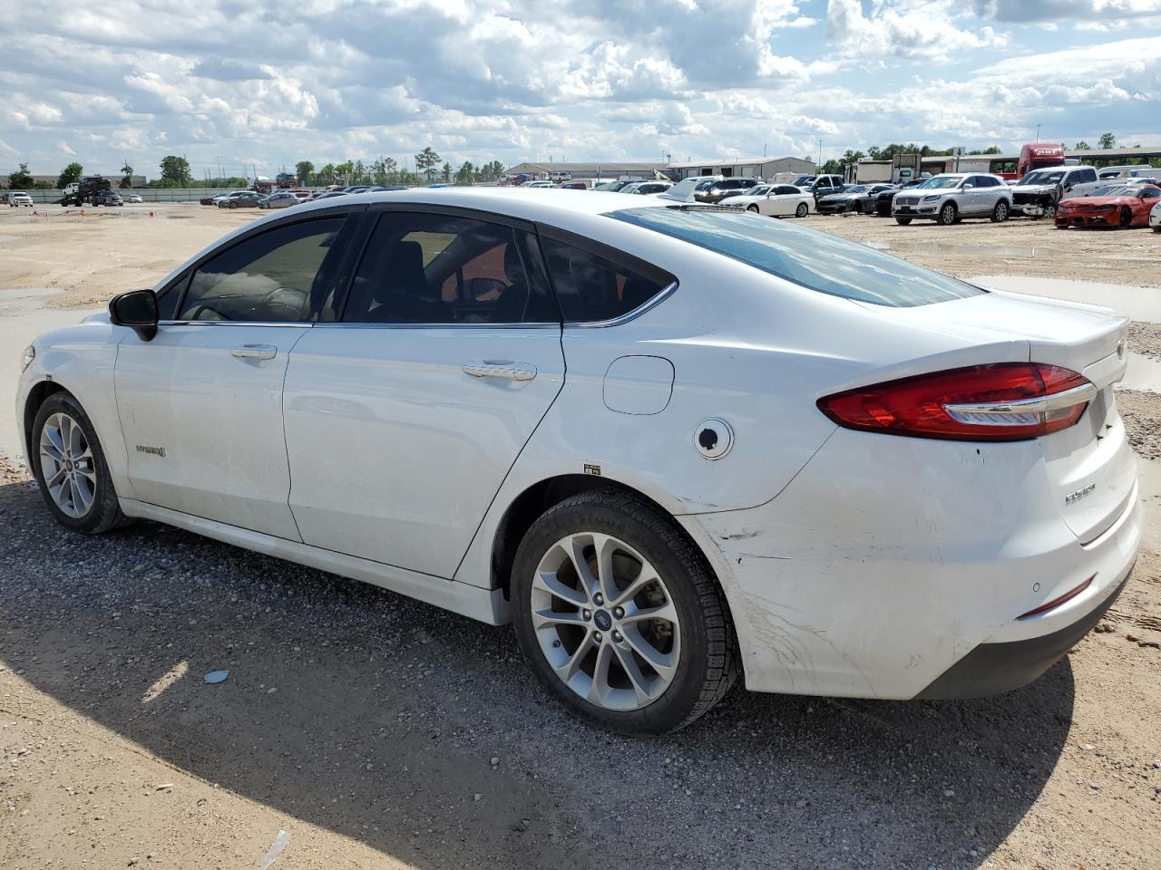 2019 Ford Fusion Se - zdjęcie 2