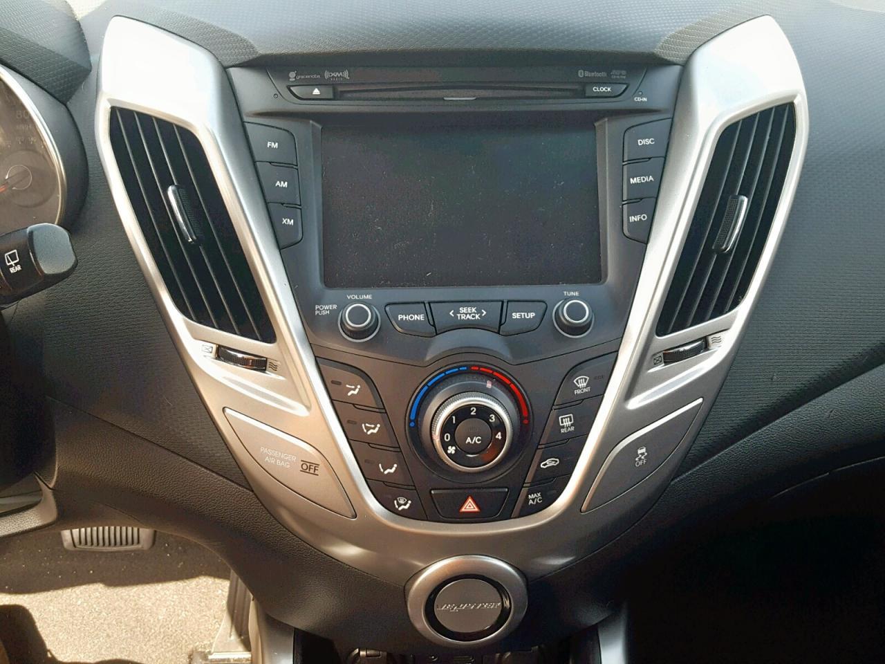 2015 Hyundai Veloster - zdjęcie 9