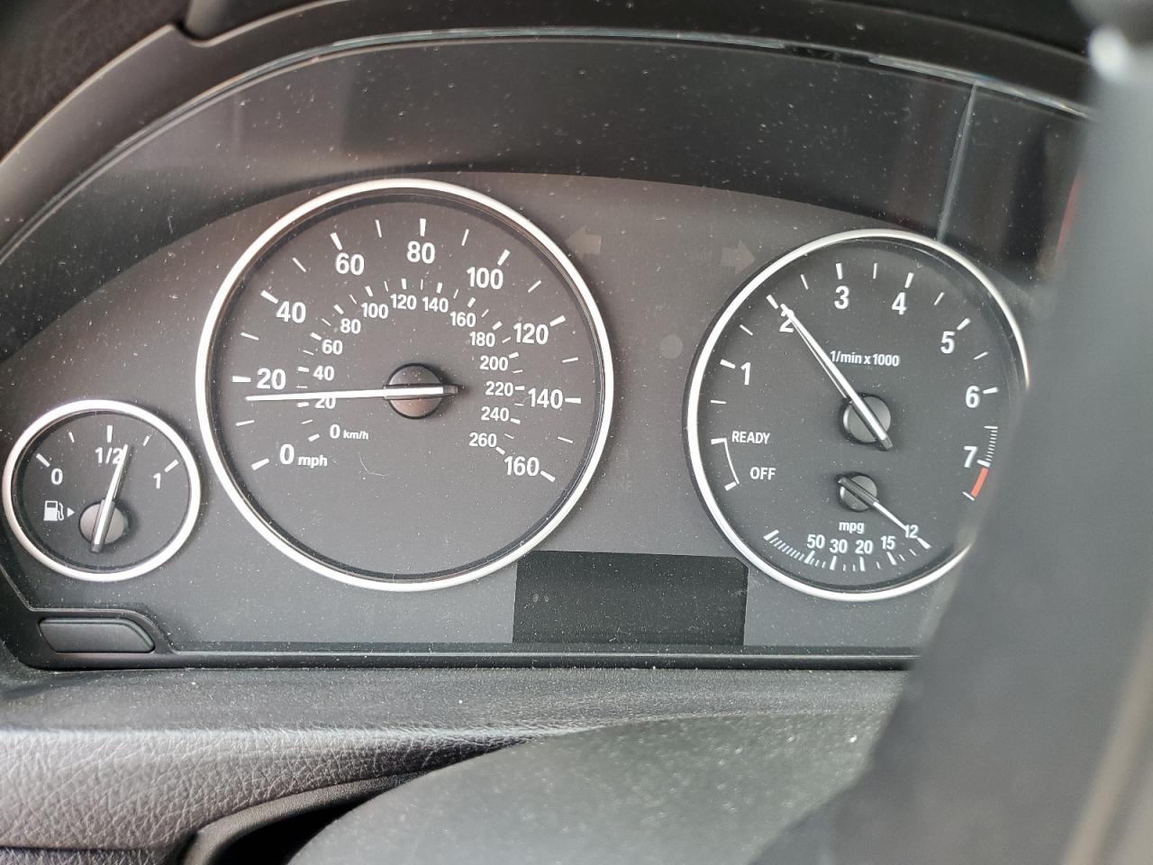 2016 BMW 320 I - zdjęcie 9
