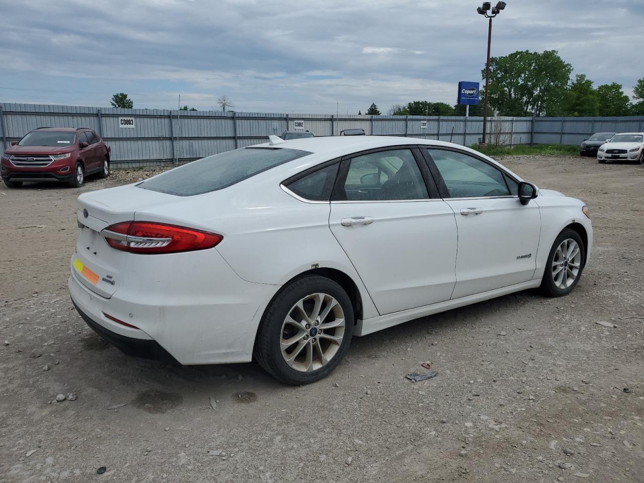2019 Ford Fusion Se - zdjęcie 3