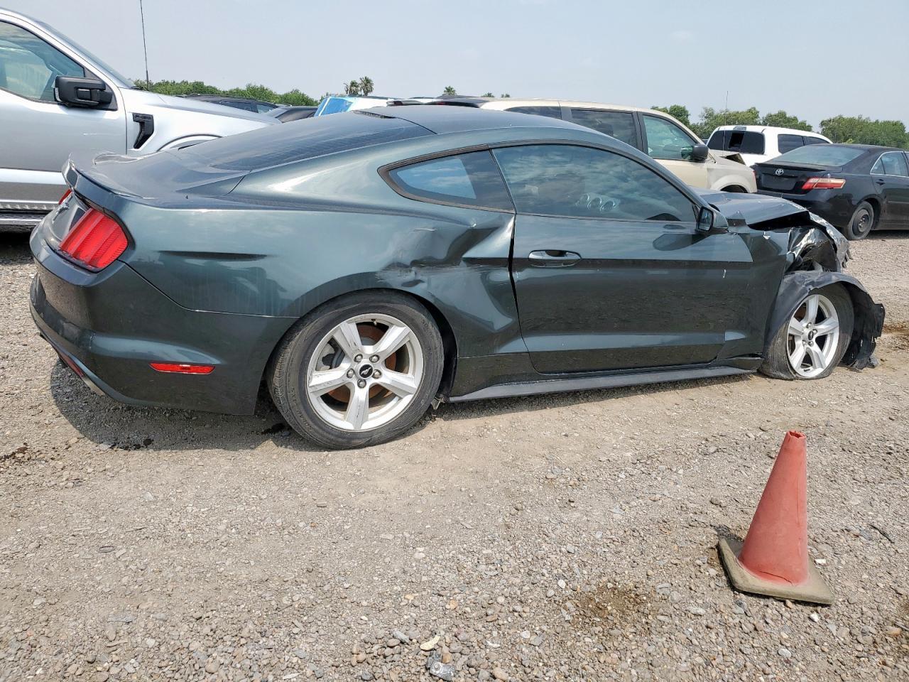 2015 Ford Mustang - zdjęcie 3