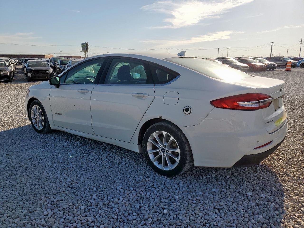 2019 Ford Fusion Se - zdjęcie 2