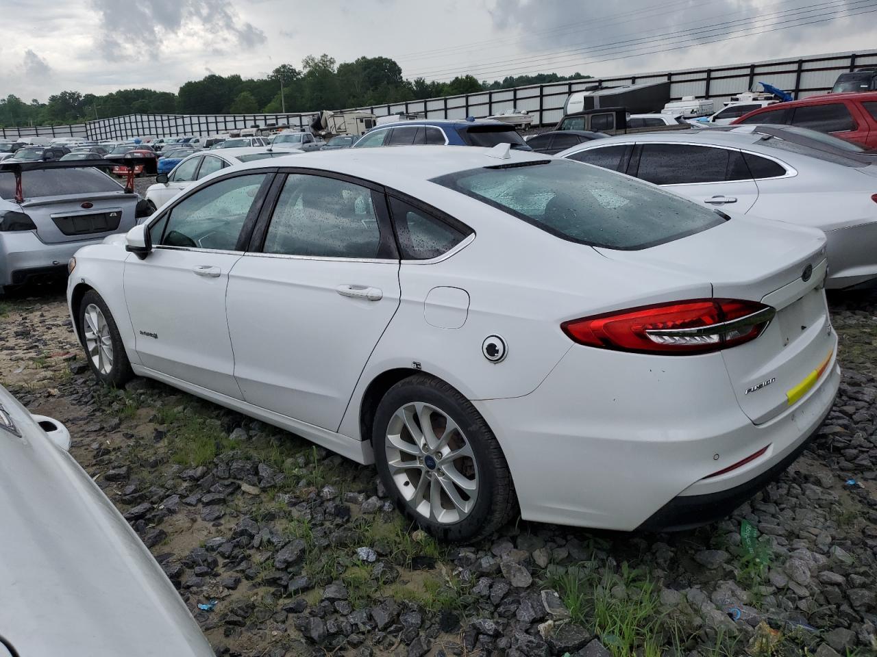 2019 Ford Fusion Se - zdjęcie 2