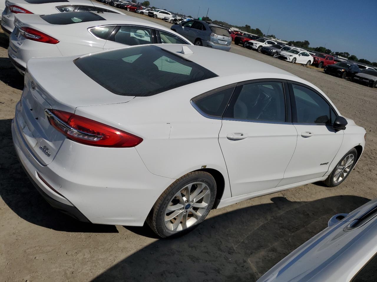2019 Ford Fusion Se - zdjęcie 3