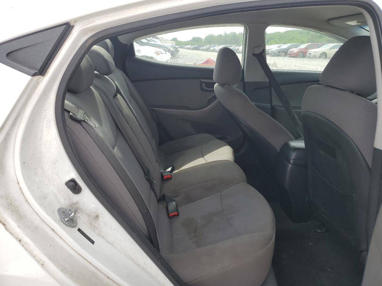 2014 Hyundai Elantra Se - zdjęcie 10