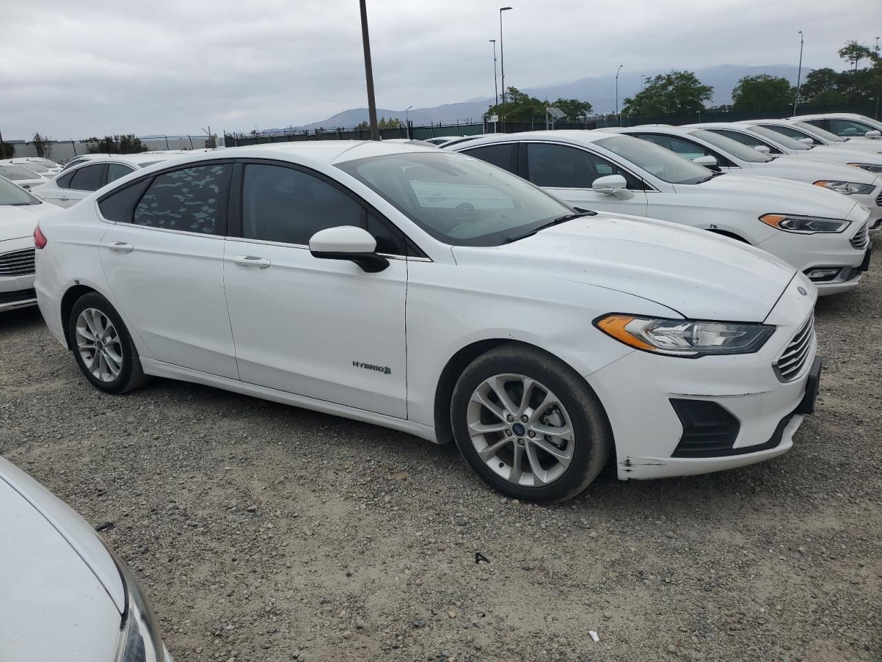 2019 Ford Fusion Se - zdjęcie 4