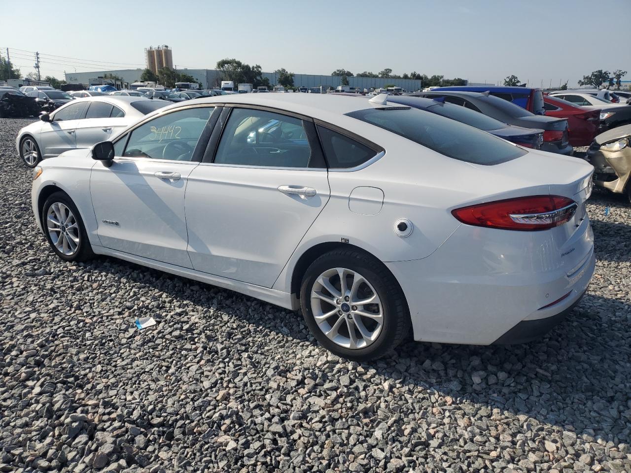 2019 Ford Fusion Se - zdjęcie 2