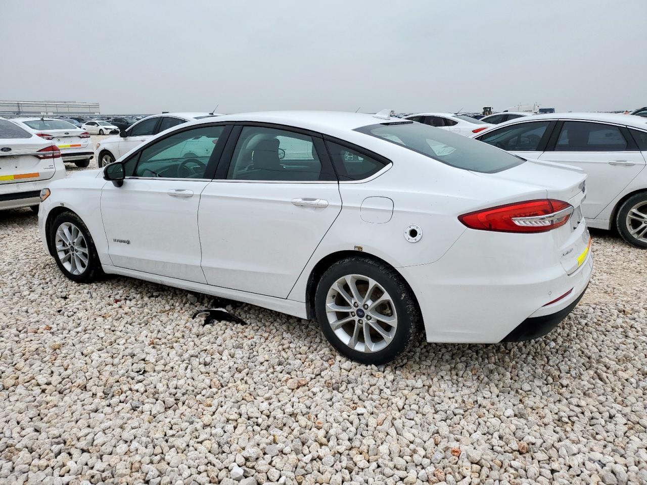 2019 Ford Fusion Se - zdjęcie 2