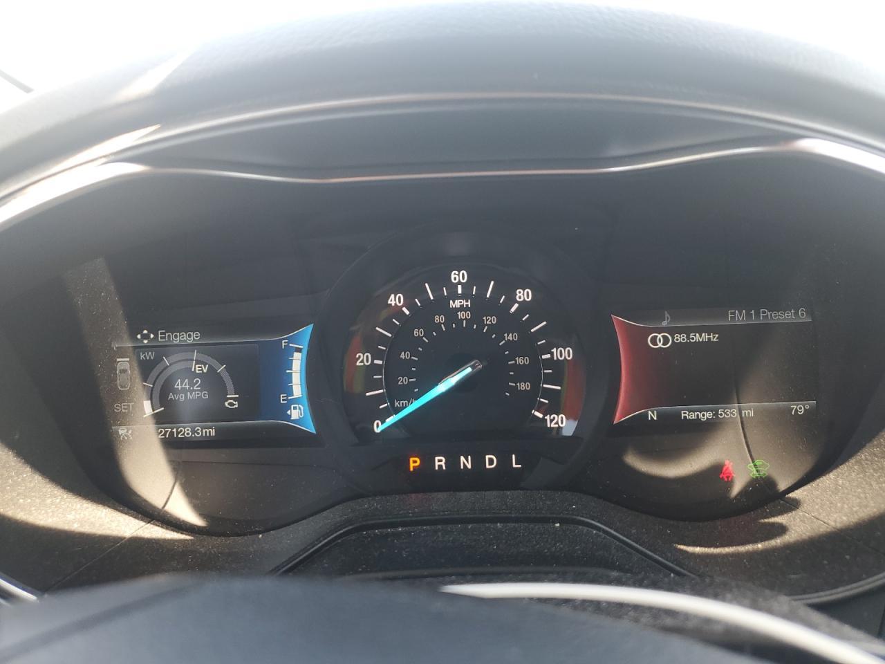 2020 Ford Fusion Se - zdjęcie 9
