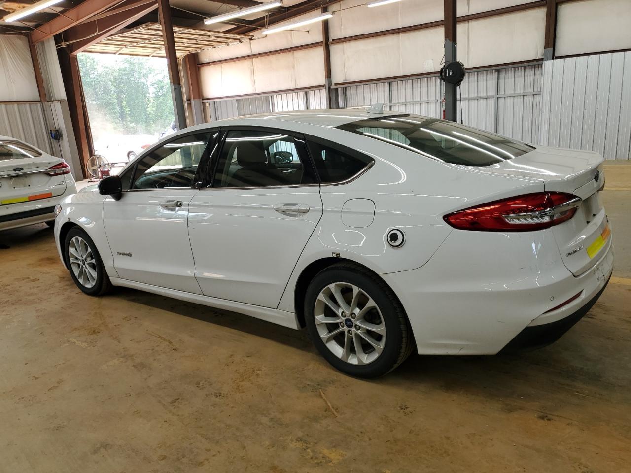 2019 Ford Fusion Se - zdjęcie 2