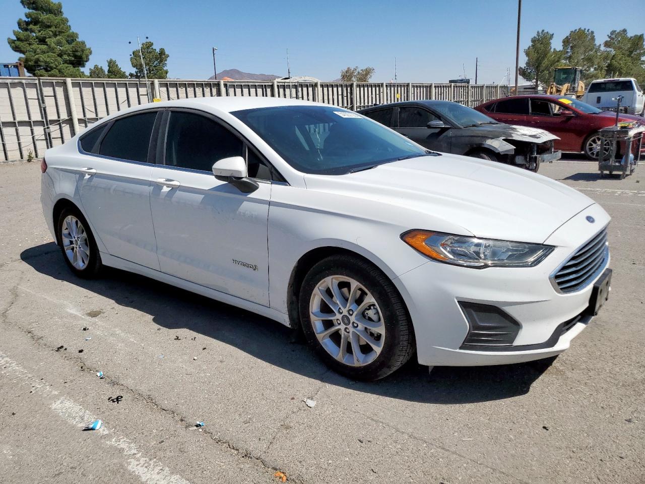 2019 Ford Fusion Se - zdjęcie 4