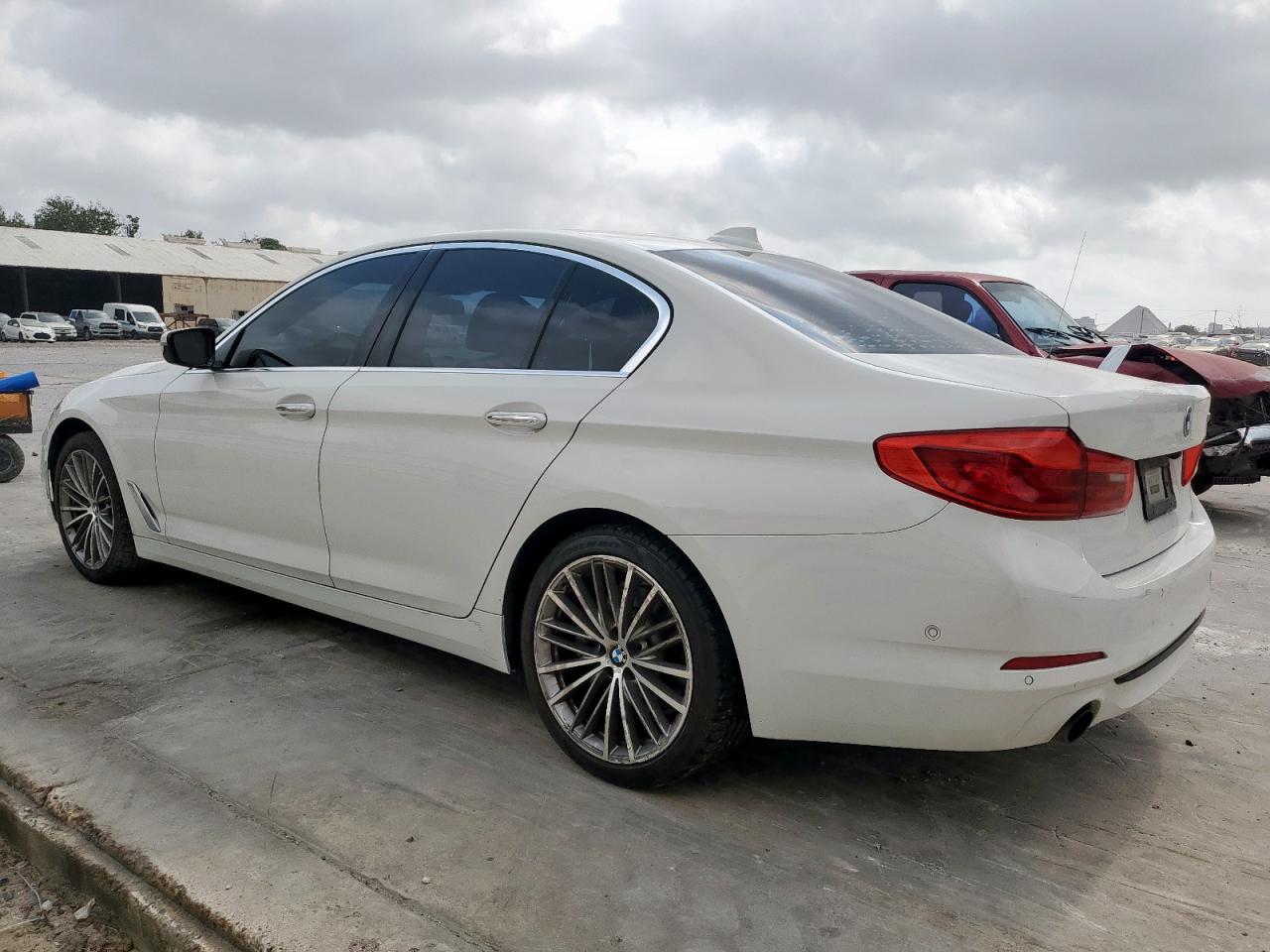 2017 BMW 530 I - zdjęcie 2