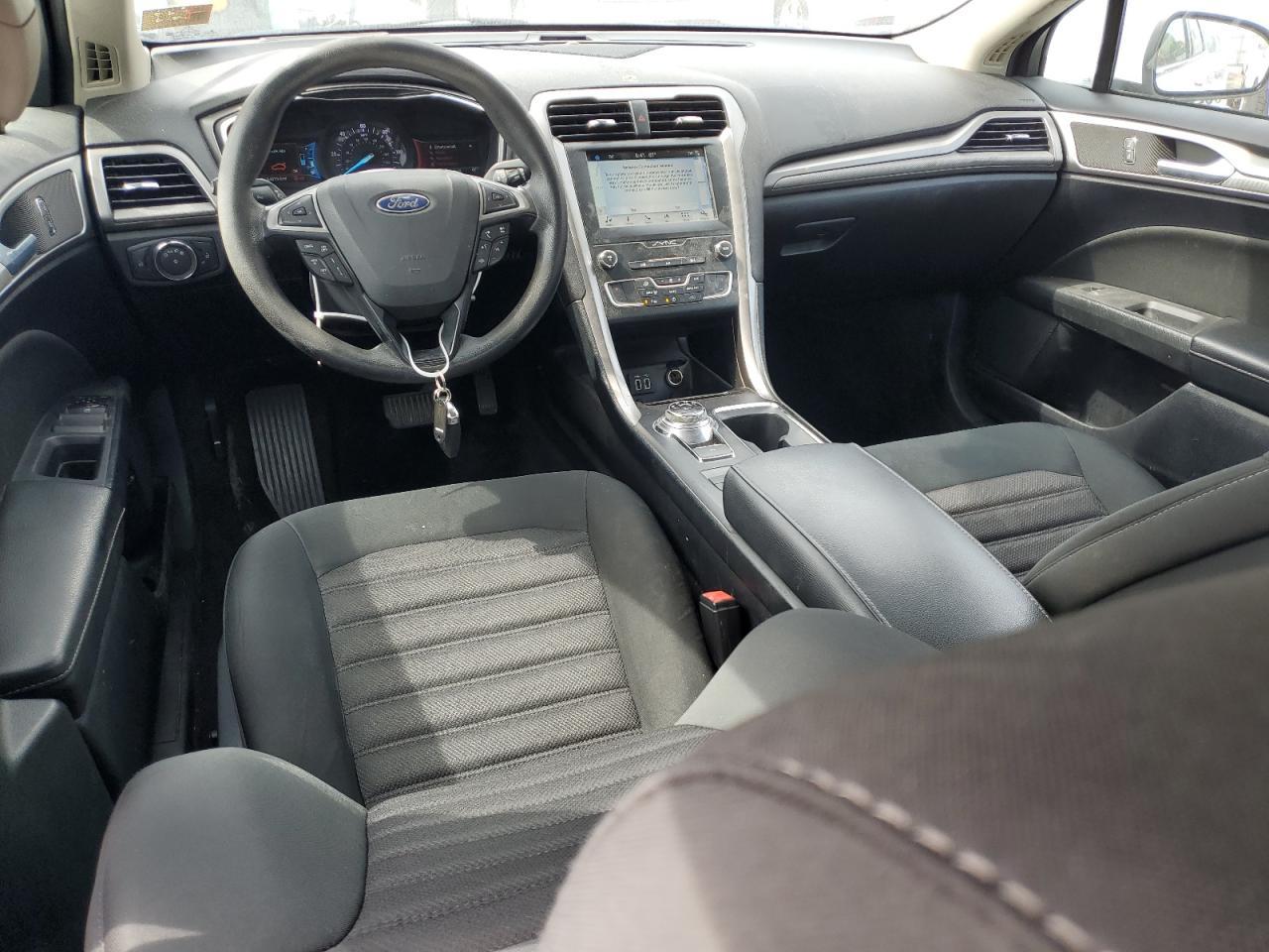 2019 Ford Fusion Se - zdjęcie 8