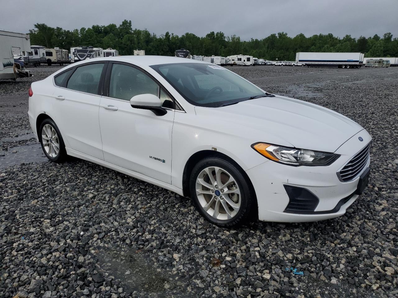 2019 Ford Fusion Se - zdjęcie 4