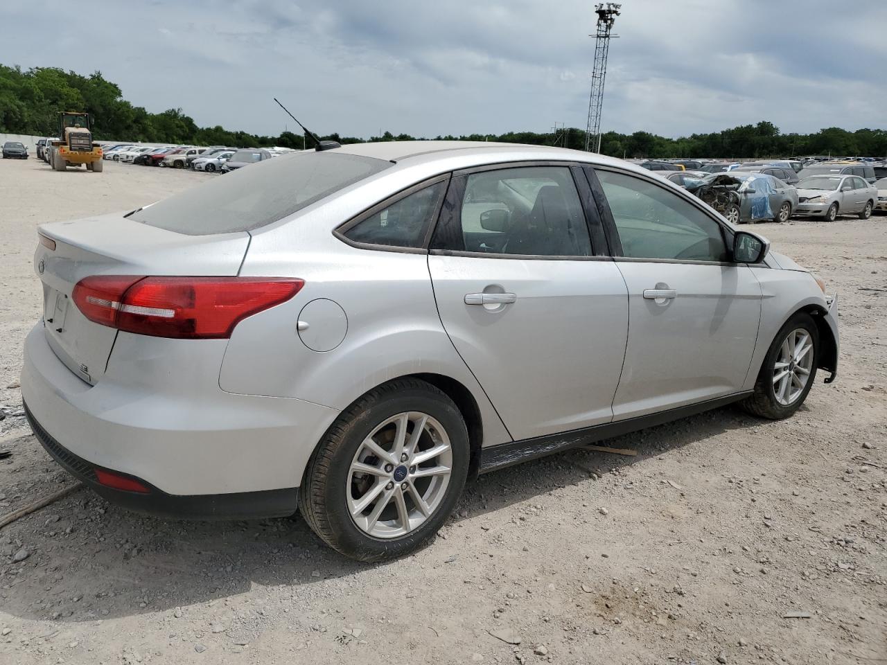 Ford Focus - zdjęcie 3