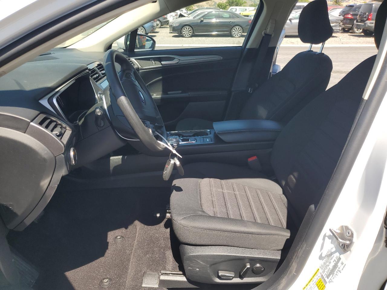 2020 Ford Fusion Se - zdjęcie 7