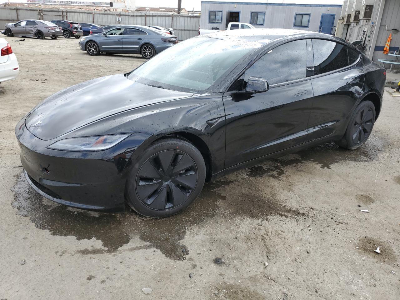 2024 Tesla Model 3 - zdjęcie główne