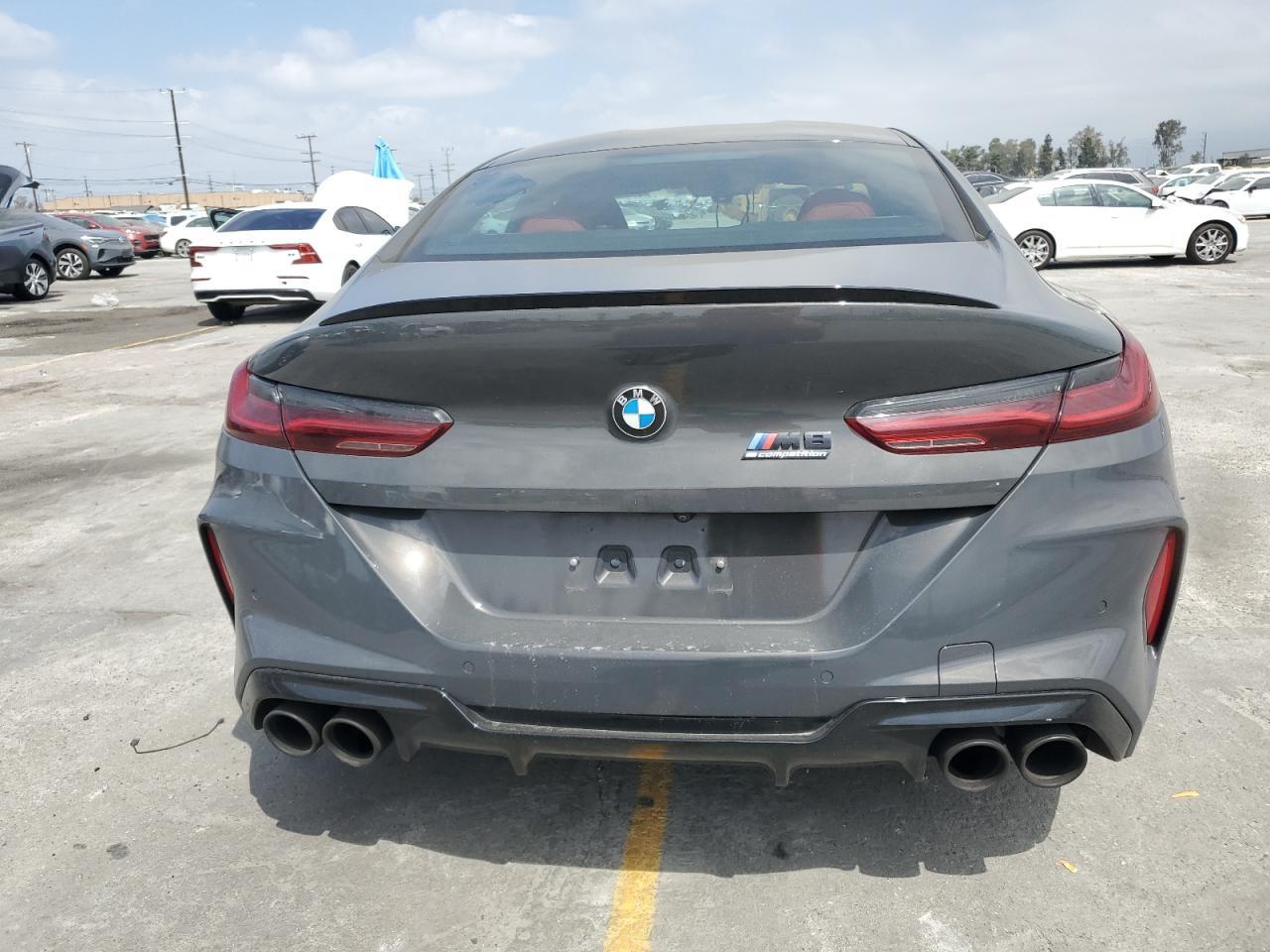 2022 BMW M8 - zdjęcie 6