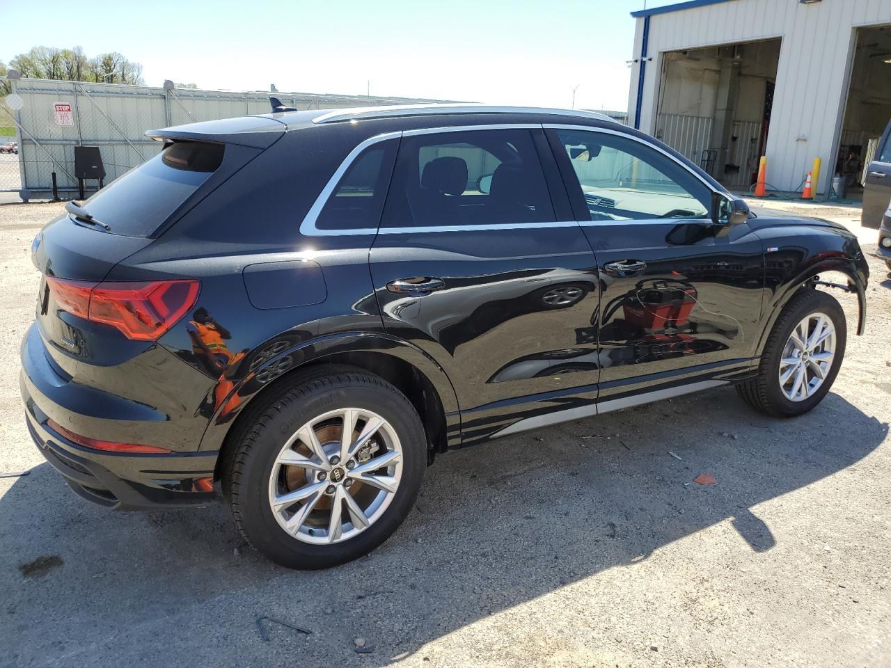 2025 Audi Q3 Premium S Line 45 - zdjęcie 3