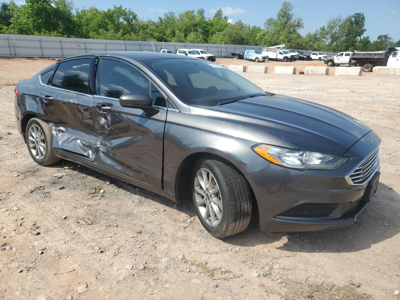 2017 Ford Fusion - zdjęcie 4