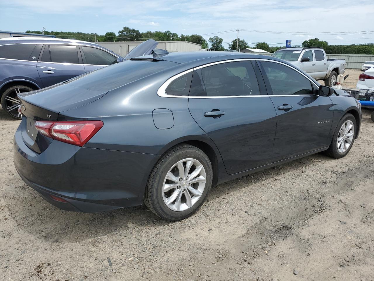 Chevrolet Malibu - zdjęcie 3