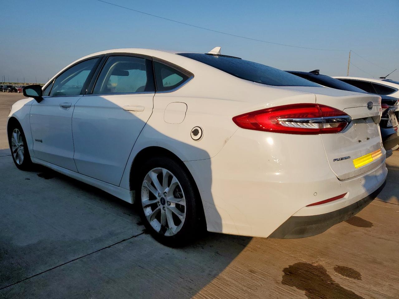 2019 Ford Fusion Se - zdjęcie 2