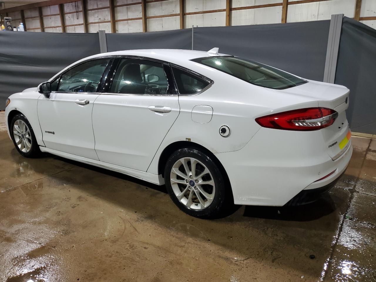 2019 Ford Fusion Se - zdjęcie 2