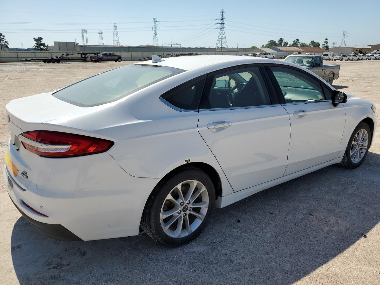 2020 Ford Fusion Se - zdjęcie 3