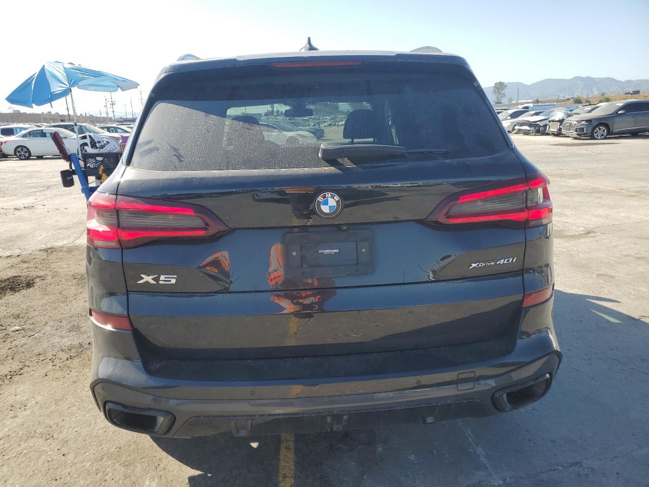 2023 BMW X5 xDrive40I - zdjęcie 6