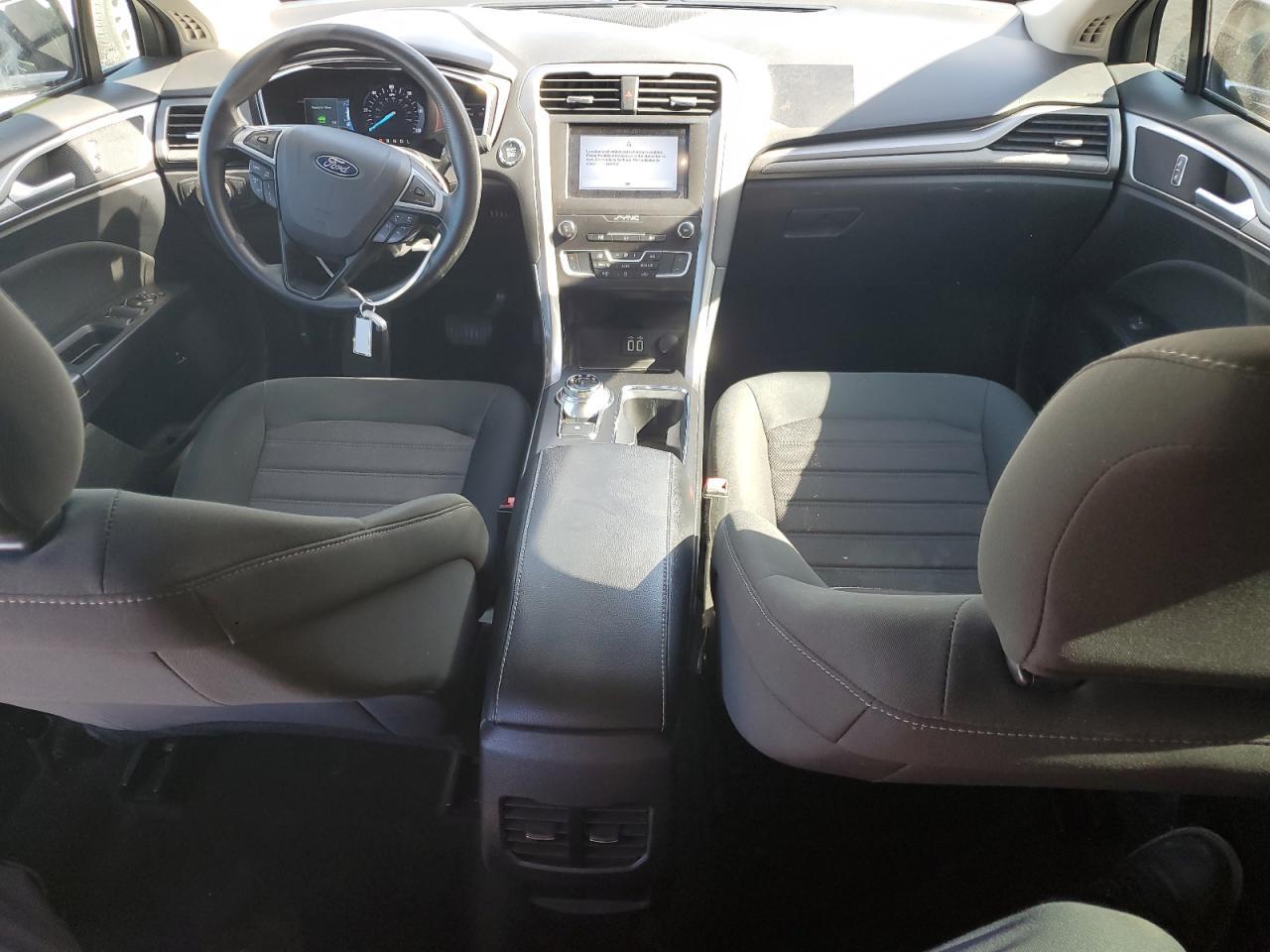 2019 Ford Fusion Se - zdjęcie 8
