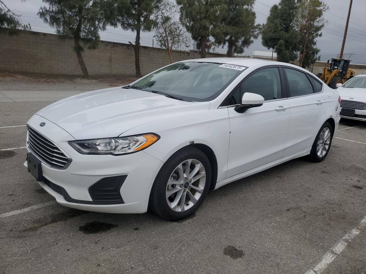 2020 Ford Fusion Se - zdjęcie główne