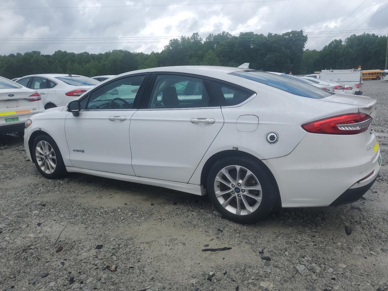 2019 Ford Fusion Se - zdjęcie 2