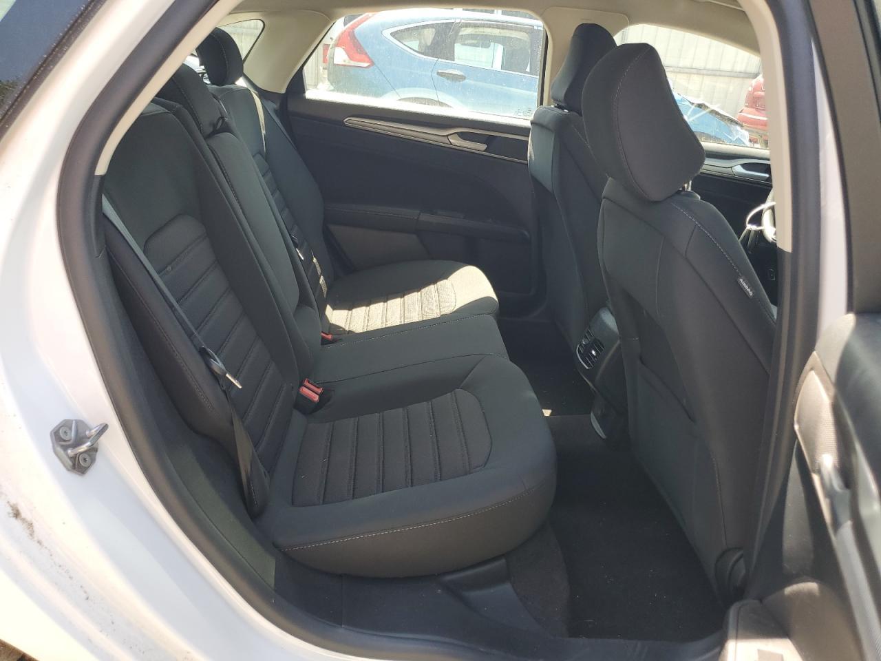 2020 Ford Fusion Se - zdjęcie 10