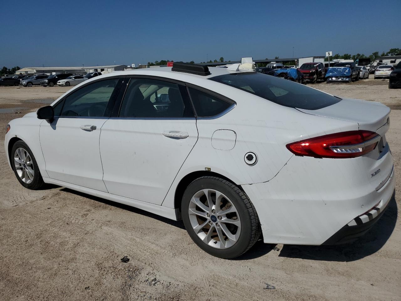 2020 Ford Fusion Se - zdjęcie 2